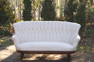 Sweetheart Love Seat