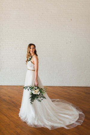 Open image in slideshow, The Industrial Bride&#39;s Look
