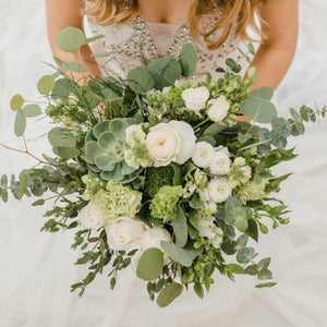 DIY wedding flowers | Cheap wedding bouquet | DIY wedding bouquet | For sale wedding flowers | DIY flower centerpieces | DIY wedding centerpieces | DIY cheap | Cheap florist Louisville KY | Wedding florist Louisville KY | Wedding florist near me | Florist near me